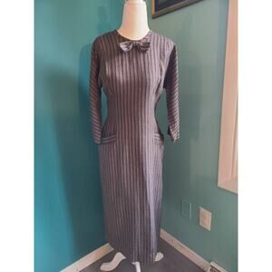 Size M/ 1950s dress, pinup, rockabilly, wiggle dress, dolman sleeve, striped